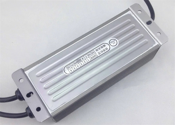 Énergie IP LED imperméable à l'eau avec sortie 12V/24V pour diverses applications
