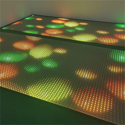 Écran à film transparent à LED ultrafin et flexible DC5V P20 SMD2121 avec durée de vie de 100000 heures