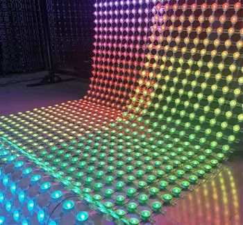 Panneau d'affichage à LED en maille à couleur entière programmable 3in1 SMD3535*3 pour la publicité Classe de protection IP67