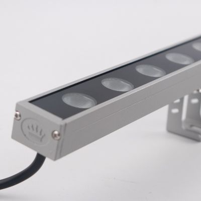 Éclairage extérieur du bâtiment 18W LED lave-murs avec lentille à double angle et angle de faisceau 10 * 60