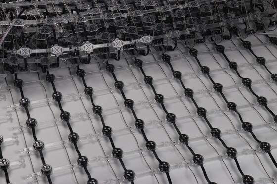 Écran rideau en maille LED holographique P100 RVB IP67 étanche transparent pour façade de bâtiment extérieure